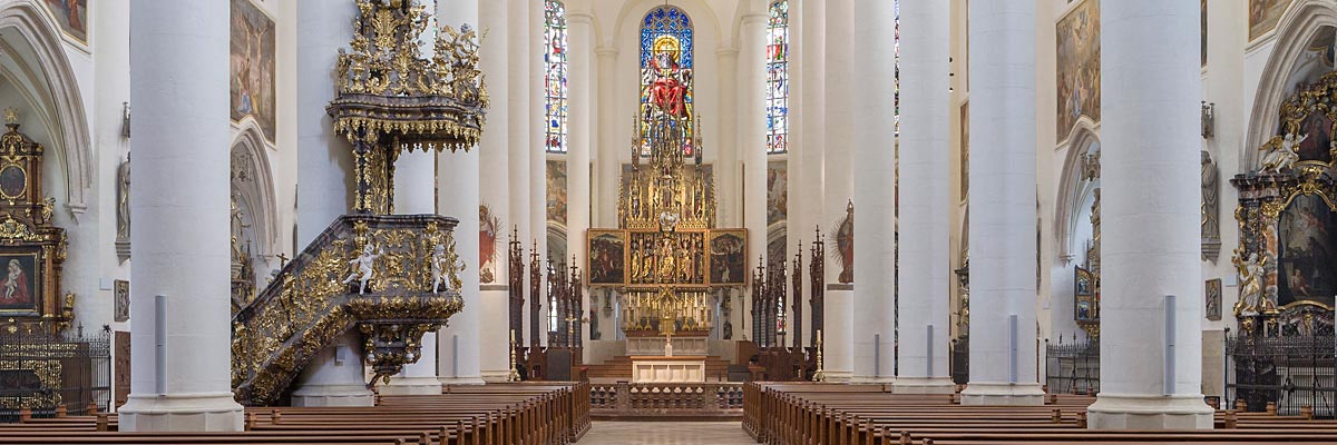 Innenansicht der Kirche Sankt Jakob in Straubing